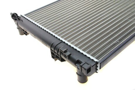 Радіатор охолодження двигуна van Wezel 43012303