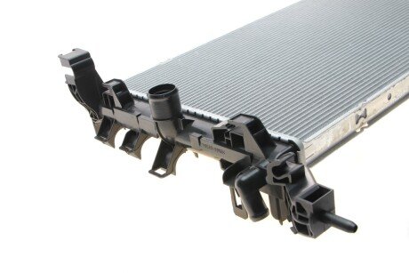 Радиатор охлаждения двигателя van Wezel 43012706