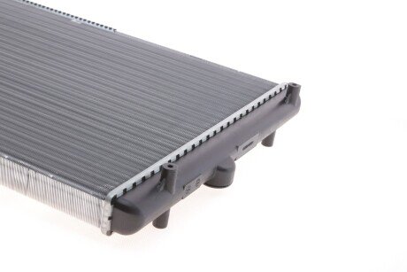 Радиатор охлаждения двигателя van Wezel 58002245