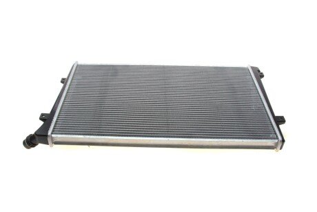 Радиатор охлаждения двигателя van Wezel 58002255