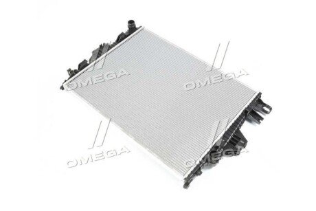 Радиатор охлаждения двигателя van Wezel 58002316 на Фольксваген Туарег