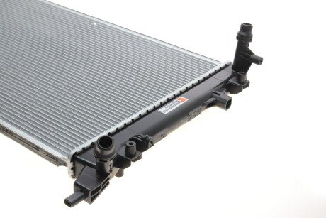 Радіатор охолодження двигуна van Wezel 58002326