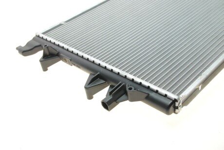 Радіатор охолодження двигуна van Wezel 58002370