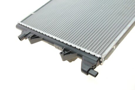 Радіатор охолодження двигуна van Wezel 58002370