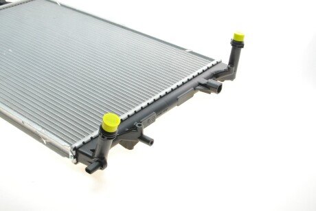 Радіатор охолодження двигуна van Wezel 58002370