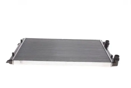 Радиатор охлаждения двигателя van wezel 58012206