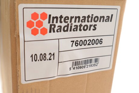 Радіатор охолодження двигуна van Wezel 76002006