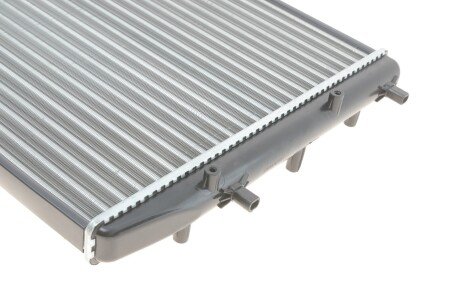 Радіатор охолодження двигуна van Wezel 76002010