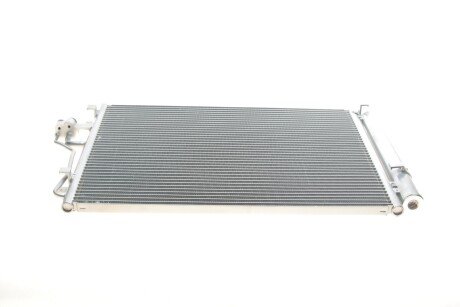 Радиатор охлаждения двигателя van Wezel 82005280