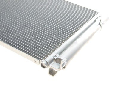 Радиатор охлаждения двигателя van Wezel 82005280