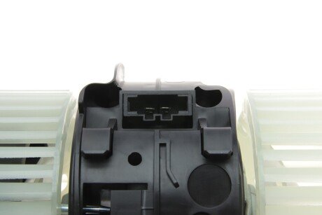 Моторчик (вентилятор) печки van Wezel 4377773