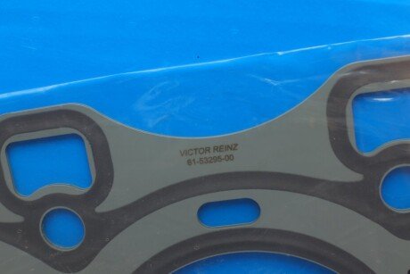 Комплект прокладок з різних матеріалів victor Reinz 025329501