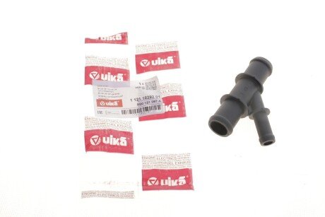 Патрубок системи водяного охолодження vika 11211829201