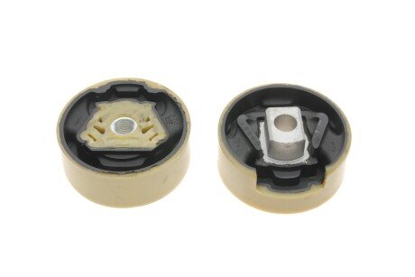 Подушка (опора) двигателя vika 11981635301