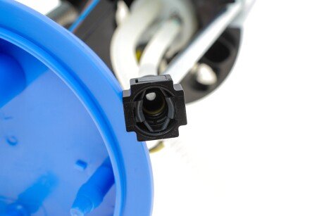 Помпа паливна vika 99190804501