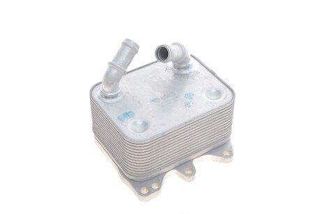 Радіатор оливний vika 11171699001 на Фольксваген Туарег