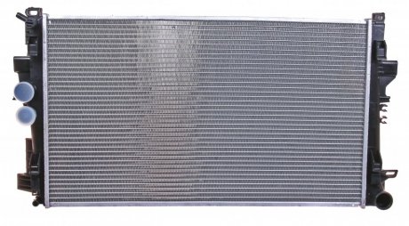 Радіатор охолодження двигуна zilbermann 04814 на Мерседес Viano w639