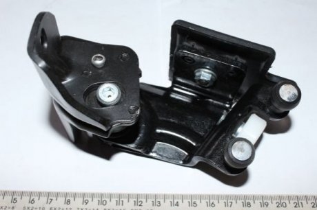 Ролик раздв. двери, (средний) 06- zilbermann 02008